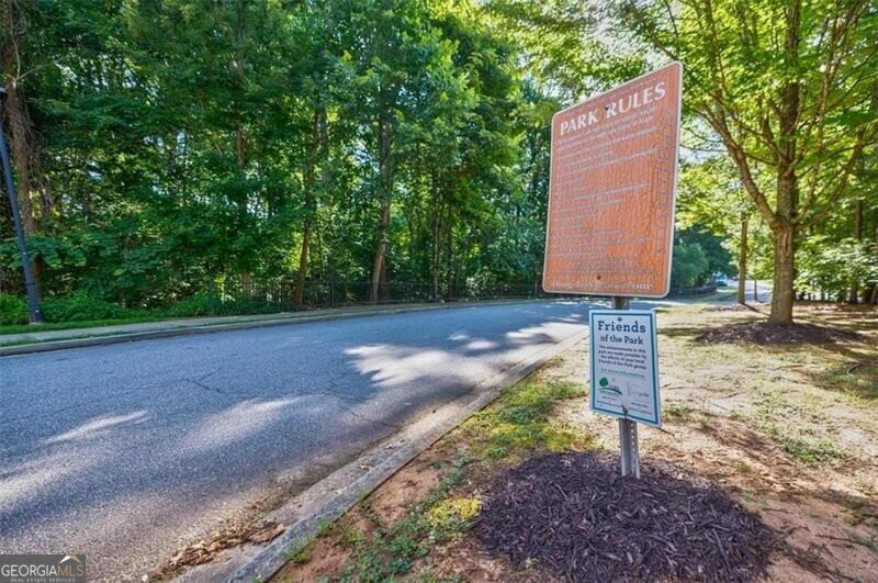 1822 Berkeley Oaks Lane Atlanta - 2