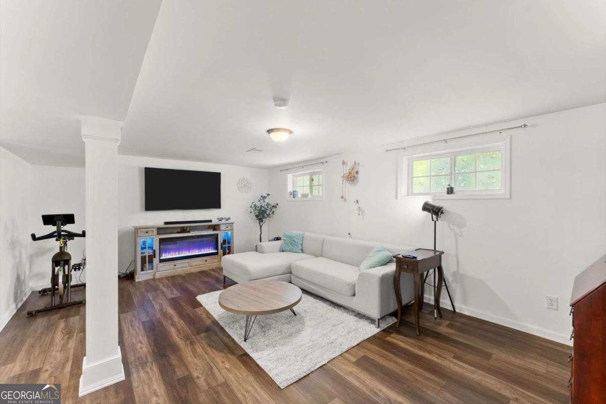 1617 Rex Drive Marietta - 24