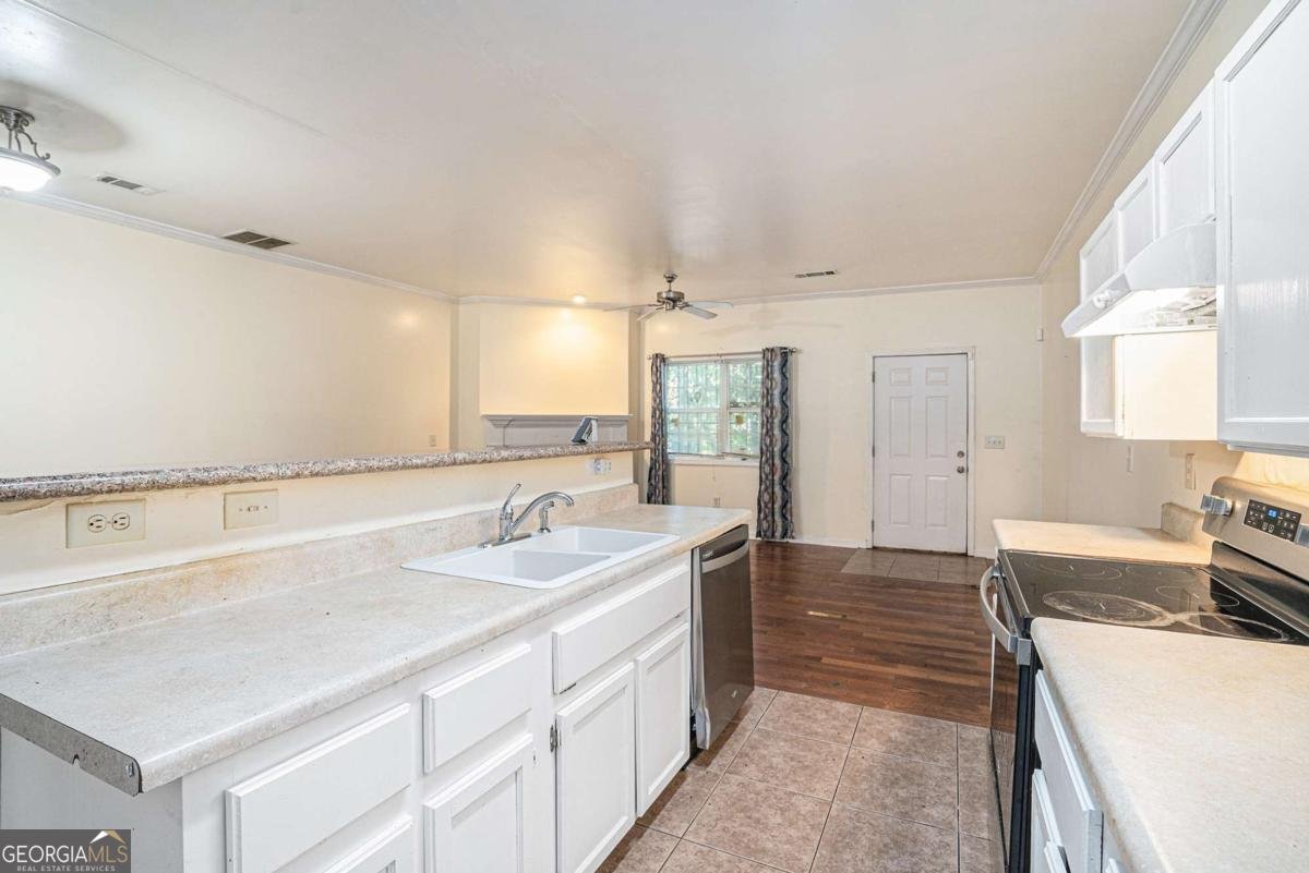 2996 Jonesboro Road Atlanta - 5
