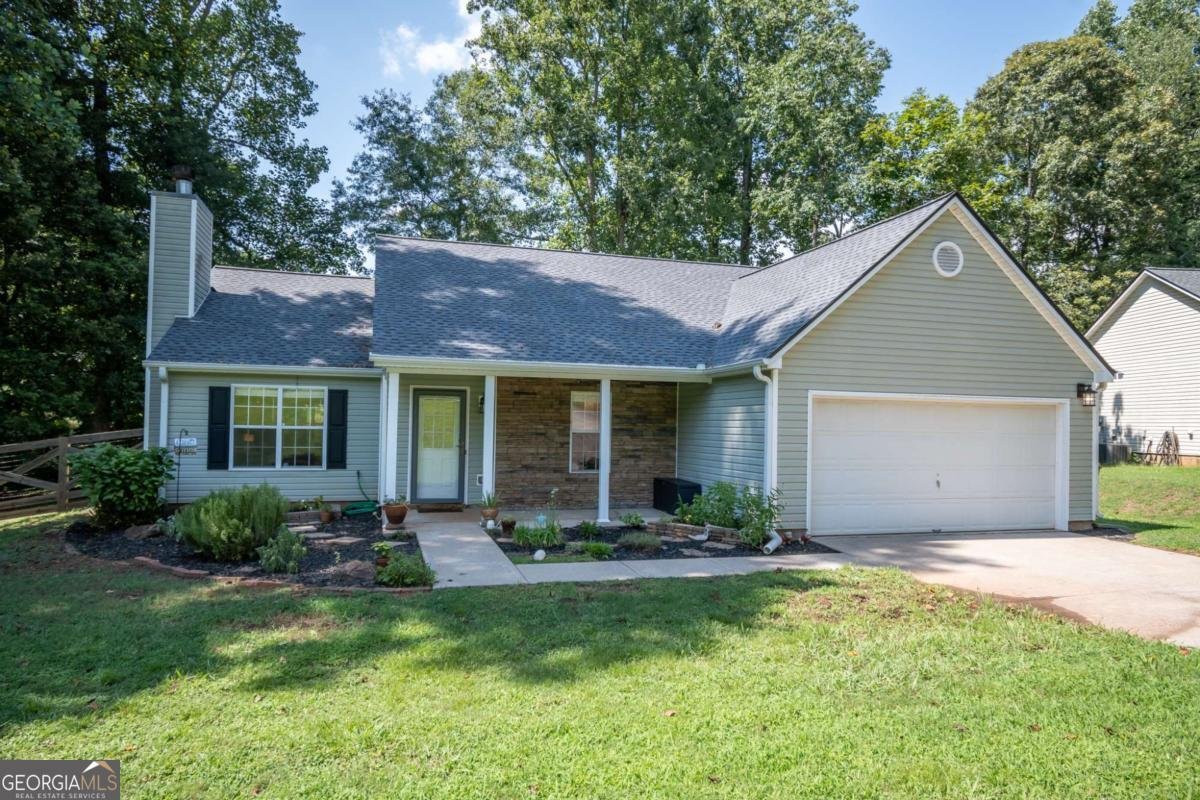 162 Azalea Drive Winder - 1