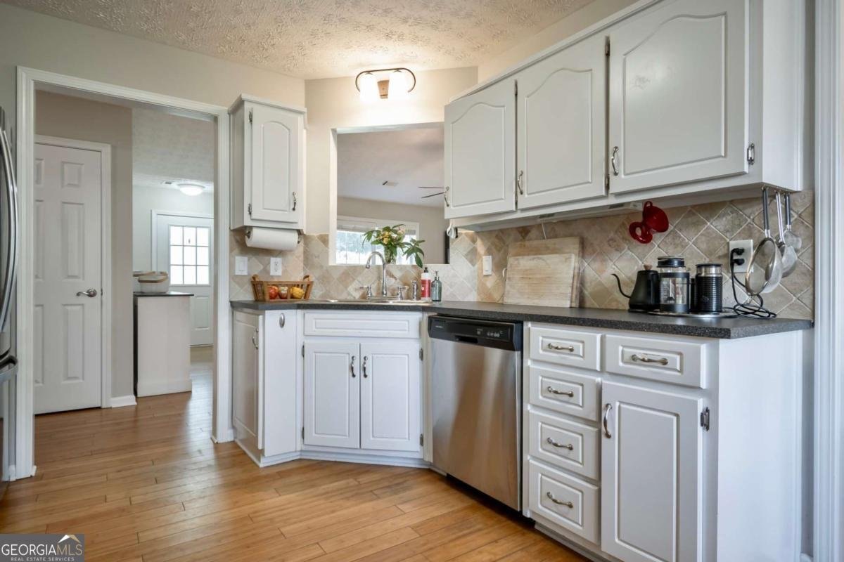 162 Azalea Drive Winder - 15
