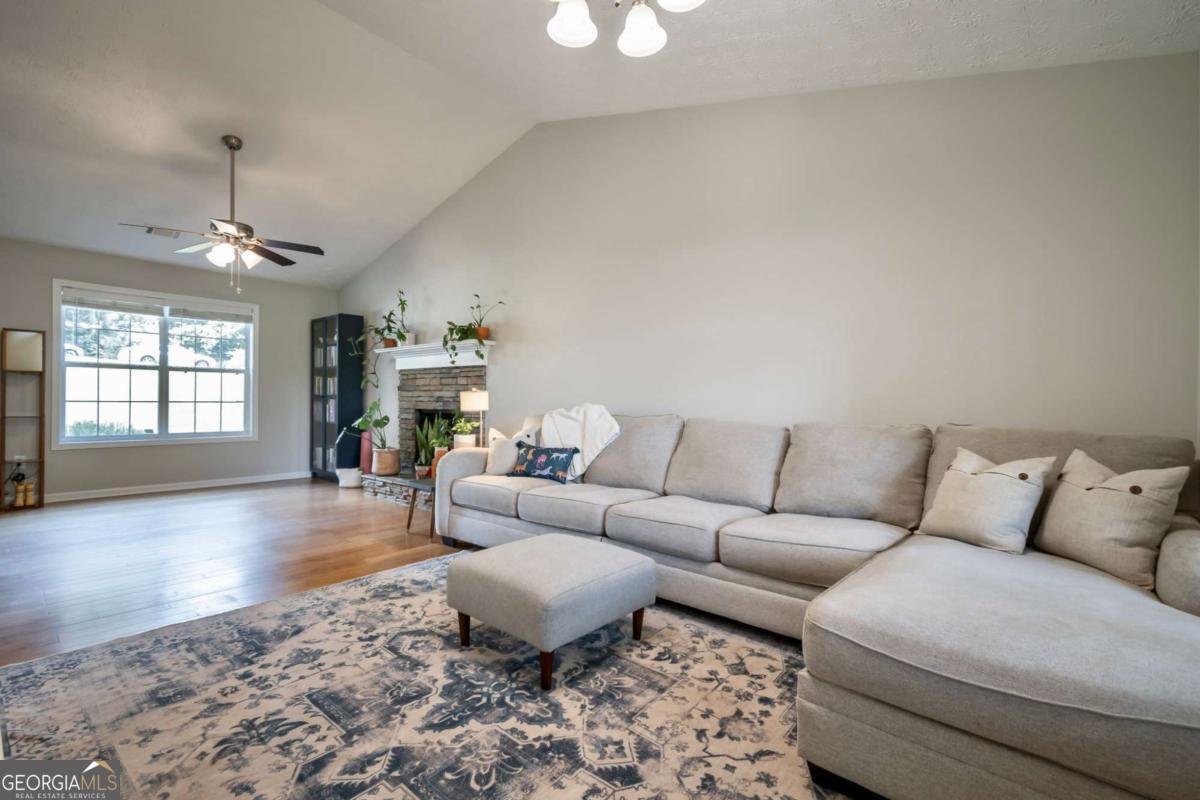 162 Azalea Drive Winder - 9