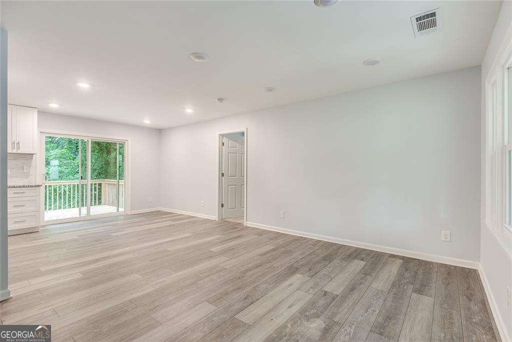 6030 Ridge Drive Mableton - 6