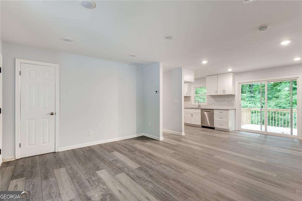 6030 Ridge Drive Mableton - 7