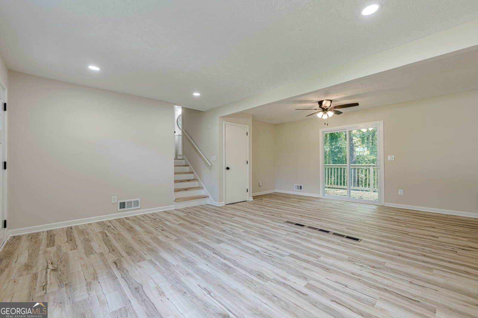609 Mount Vista Court Stone Mountain - 11
