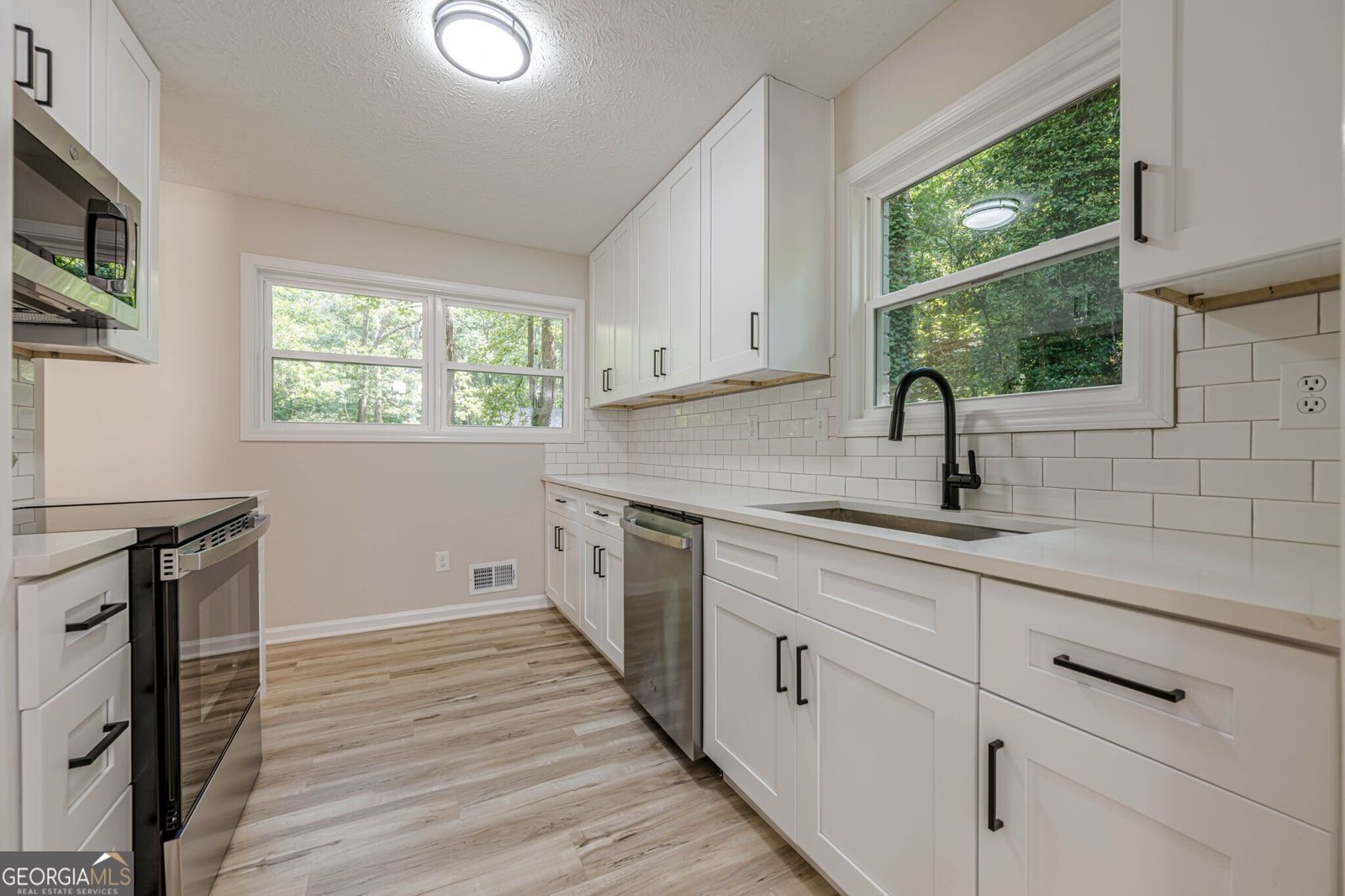 609 Mount Vista Court Stone Mountain - 14