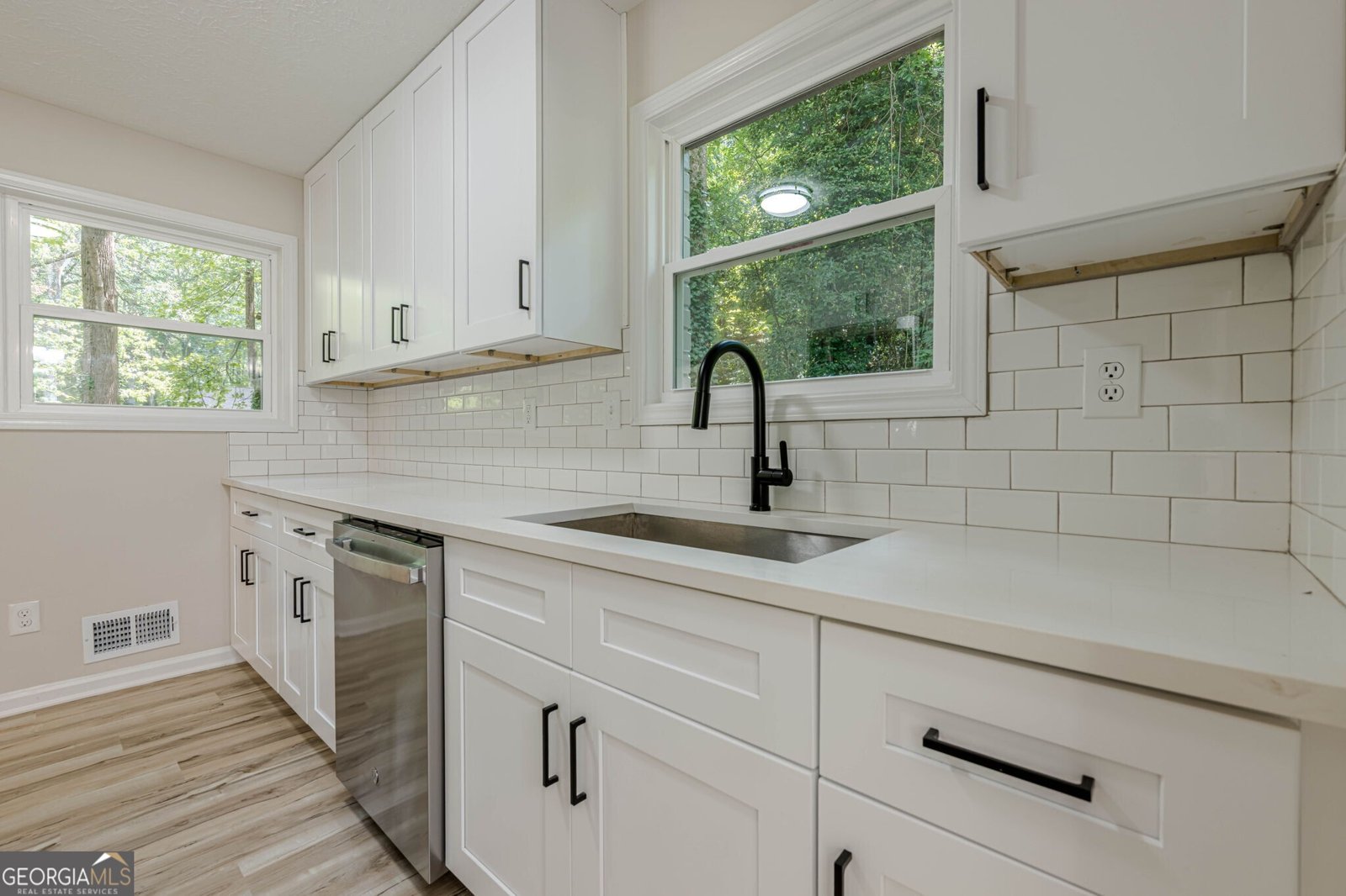 609 Mount Vista Court Stone Mountain - 15