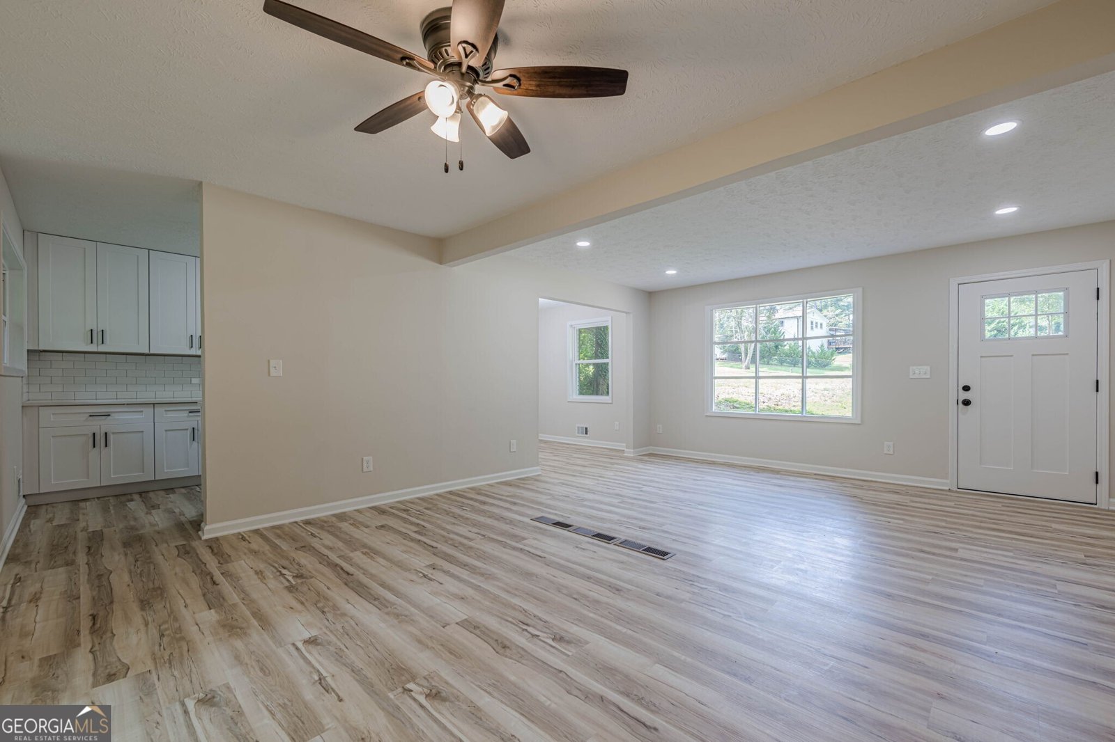 609 Mount Vista Court Stone Mountain - 8