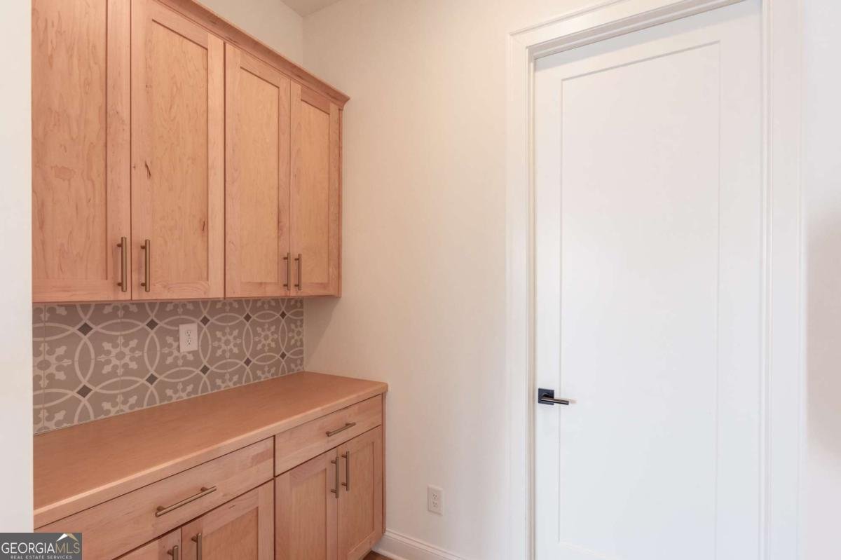 6824 Bungalow Road Flowery Branch - 30