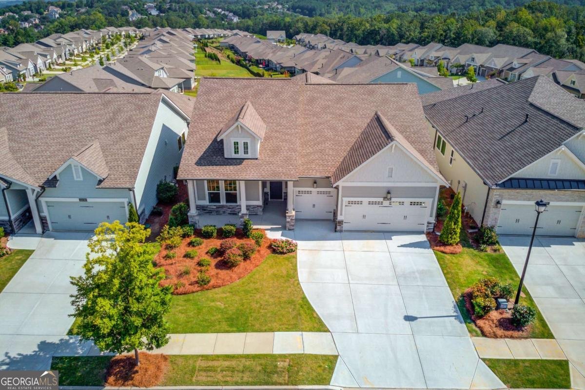 6824 Bungalow Road Flowery Branch - 4
