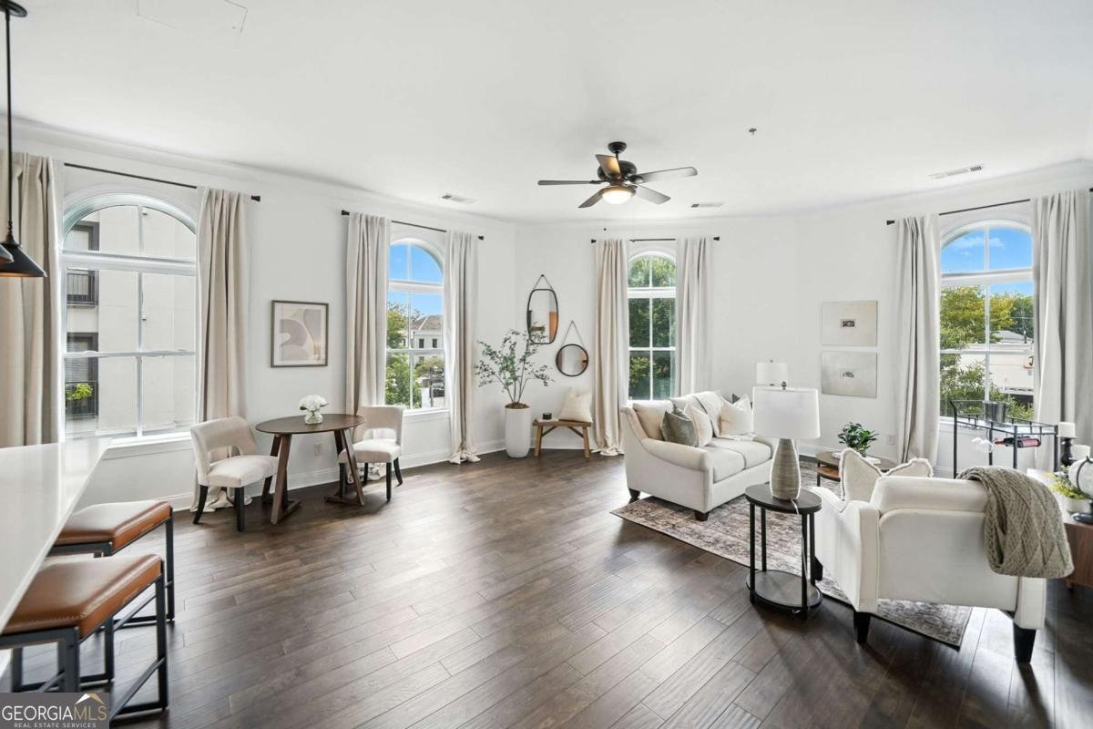 360 Chambers Street Woodstock - 1