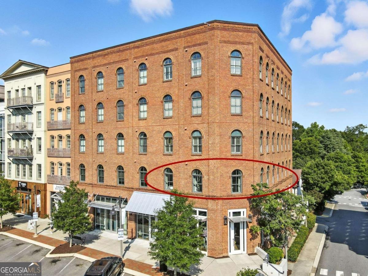360 Chambers Street Woodstock - 2