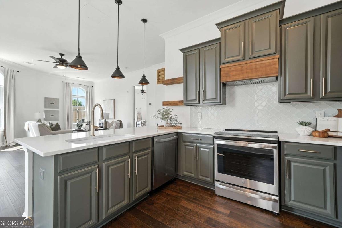 360 Chambers Street Woodstock - 25