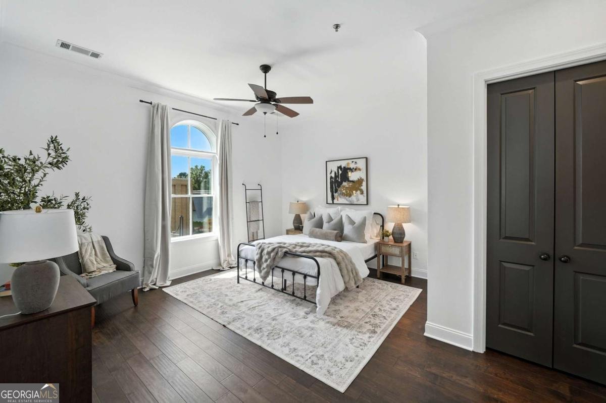 360 Chambers Street Woodstock - 38