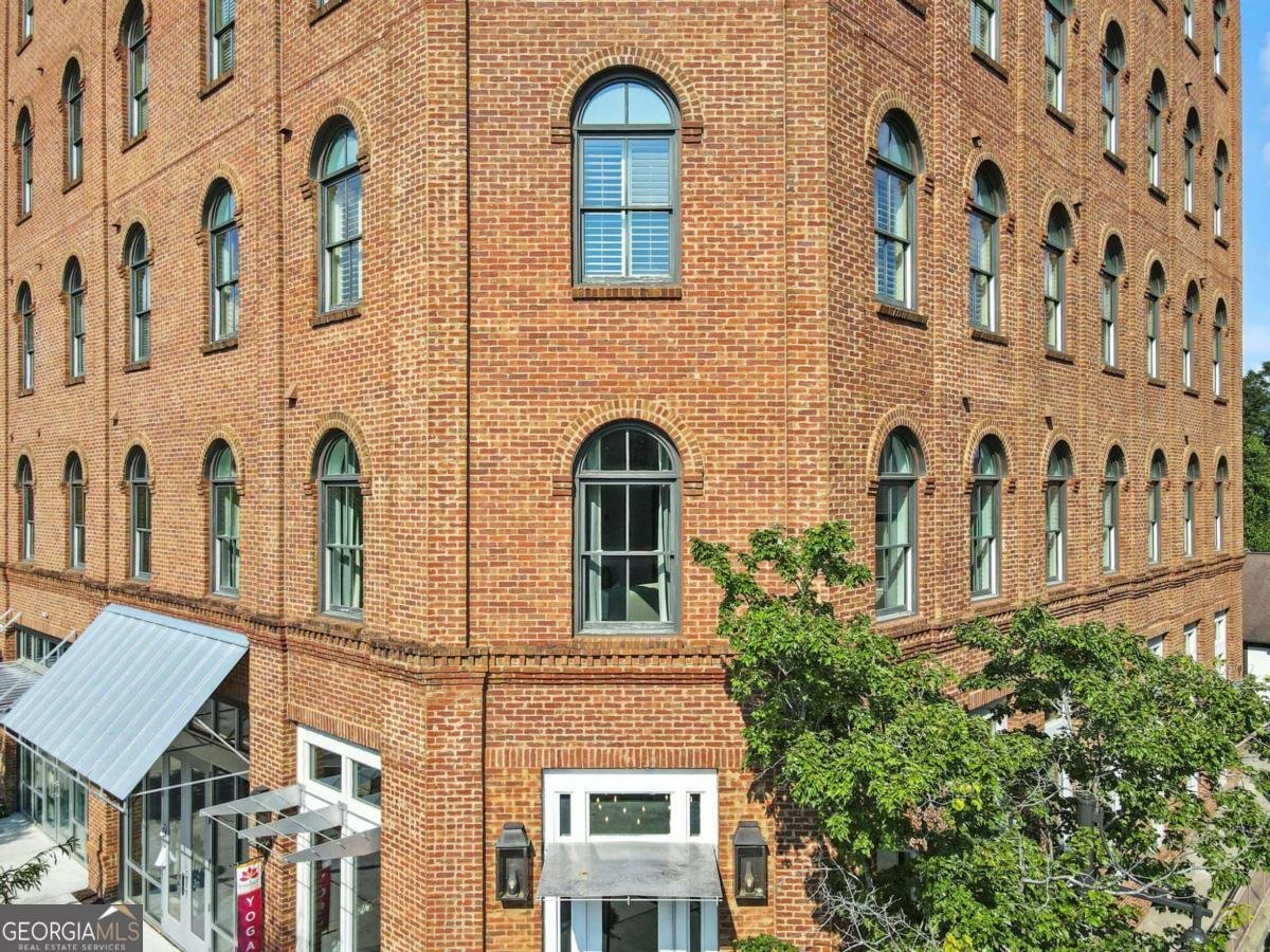 360 Chambers Street Woodstock - 4