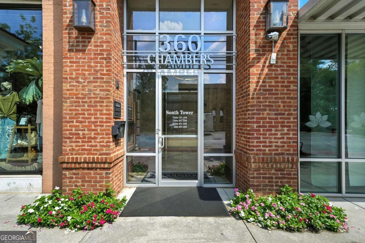 360 Chambers Street Woodstock - 5