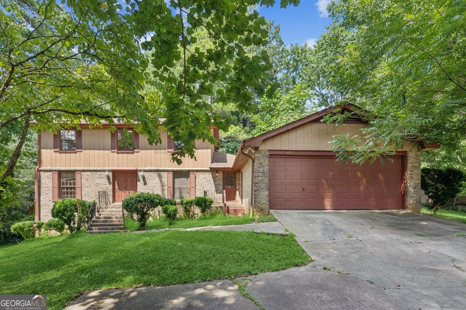 5825 Golden West Trail Lilburn - 1