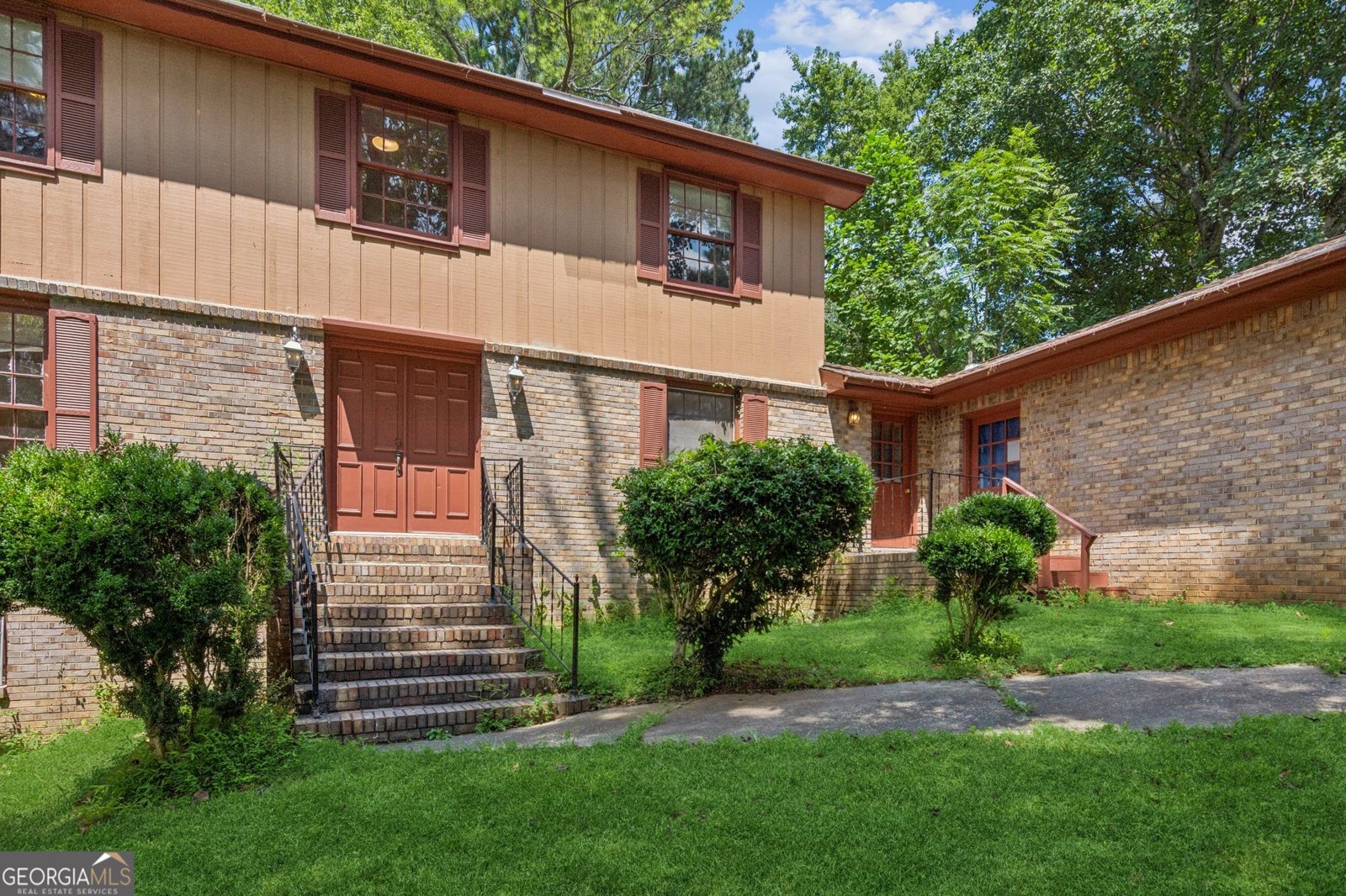 5825 Golden West Trail Lilburn - 2