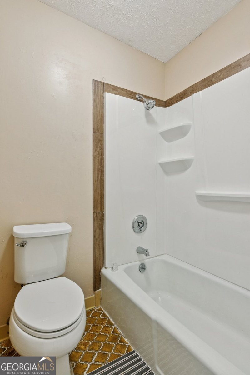 5825 Golden West Trail Lilburn - 21