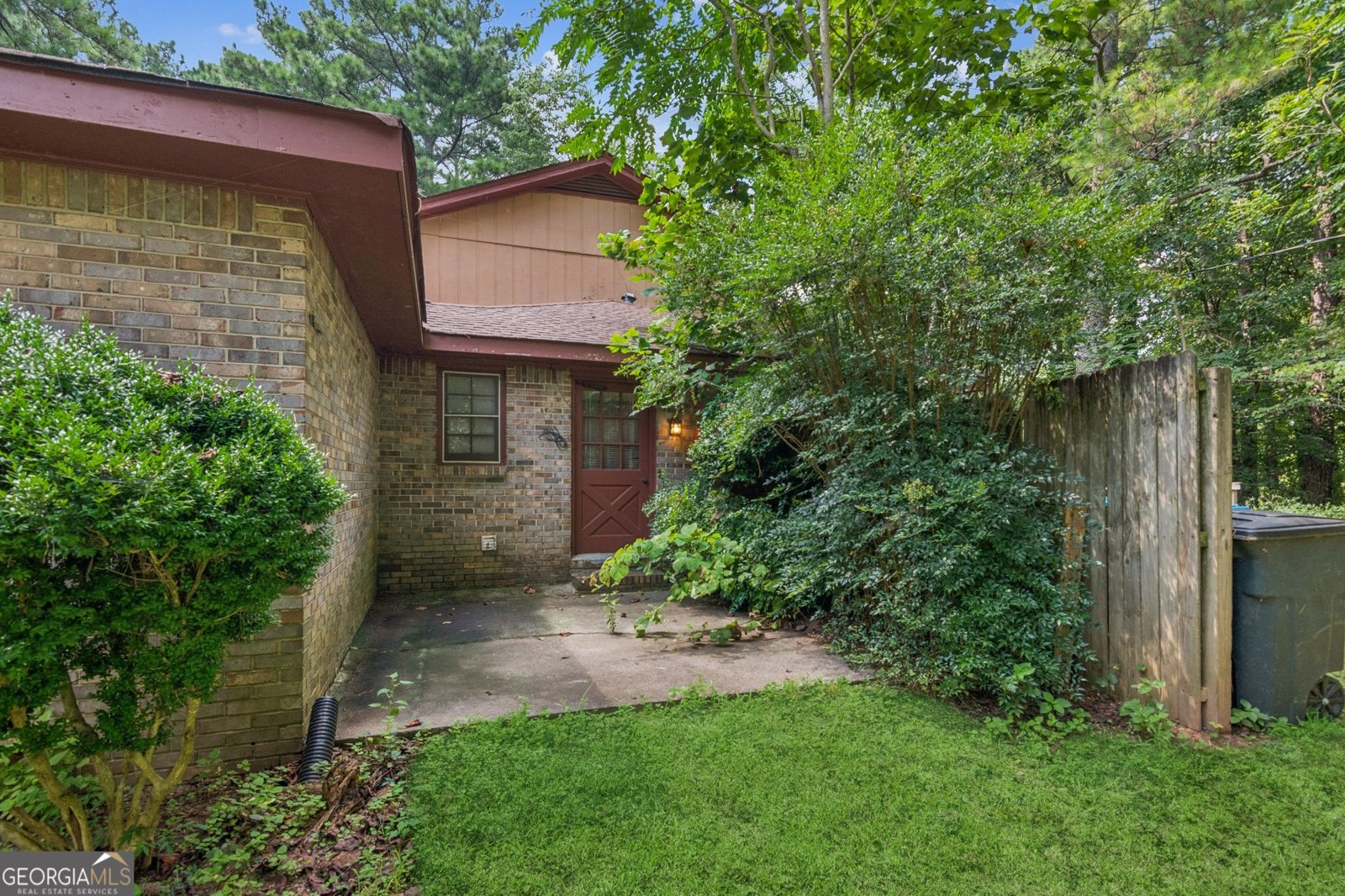 5825 Golden West Trail Lilburn - 29