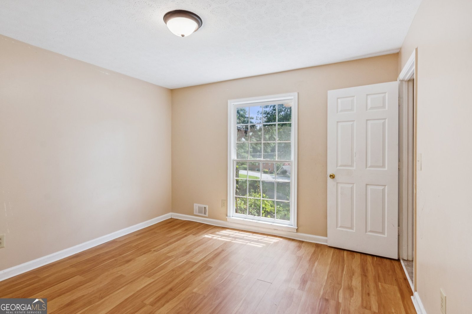 5825 Golden West Trail Lilburn - 5