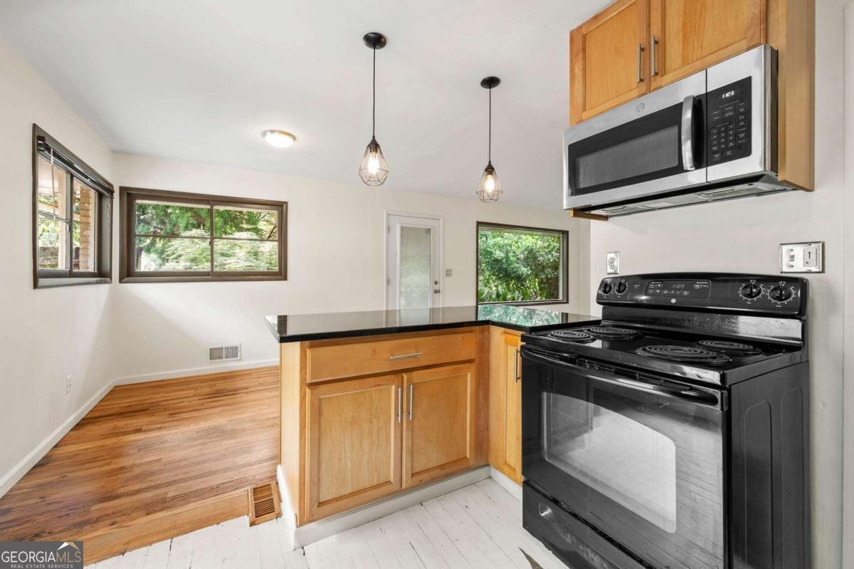 1146 Palafox Dr Atlanta - 9