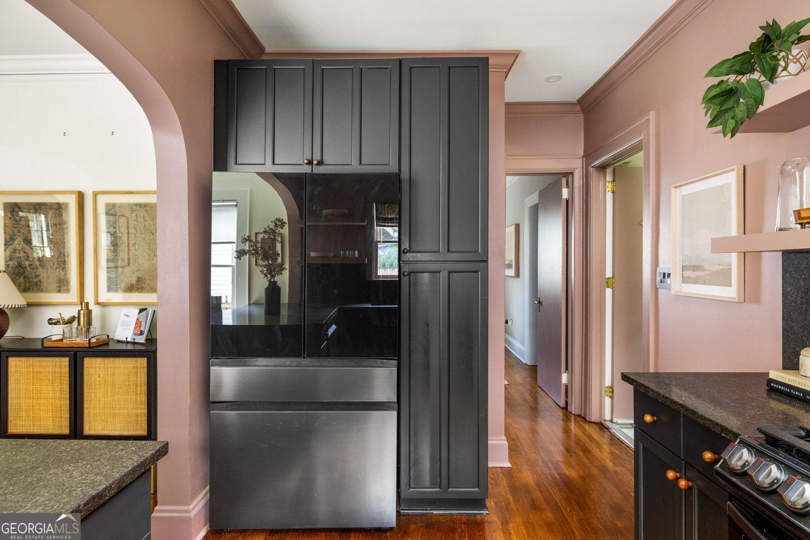 2762 Arbor Avenue Atlanta - 23