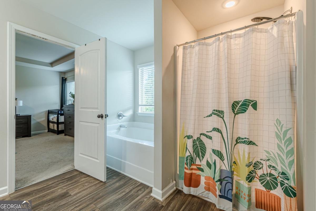 5045 Pioneer Parkway Mcdonough - 33