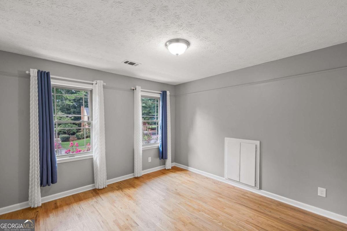 4163 Glen Meadow Drive Peachtree Corners - 25