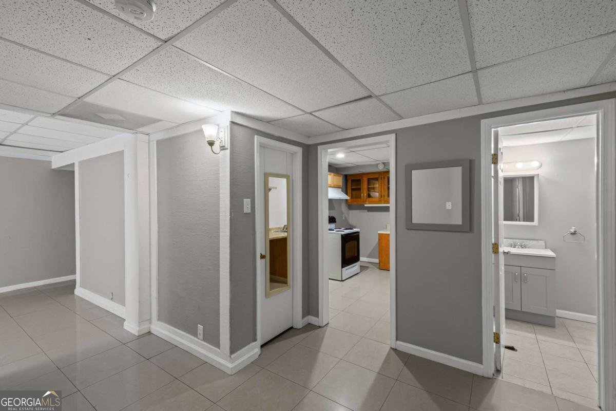 4163 Glen Meadow Drive Peachtree Corners - 33