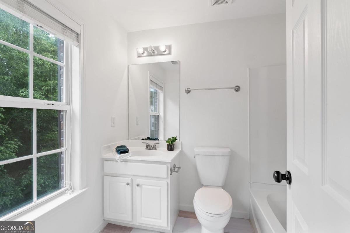 651 Coligny Court Sandy Springs - 14