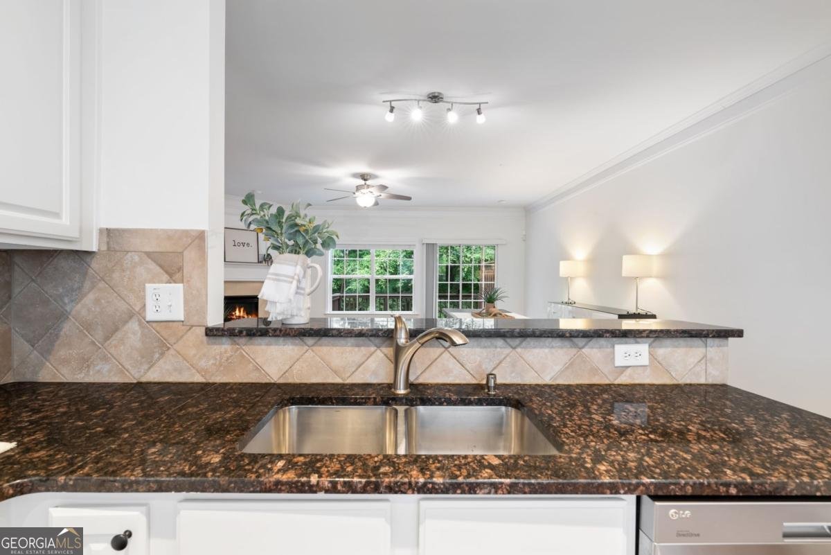 651 Coligny Court Sandy Springs - 28