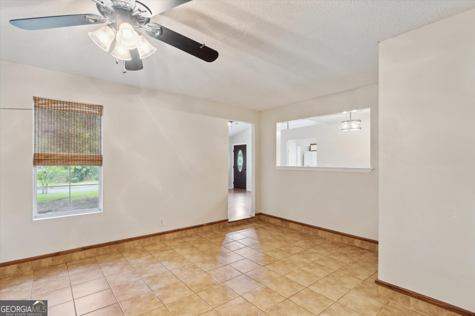 207 Whippoorwill Lane Richmond Hill - 4