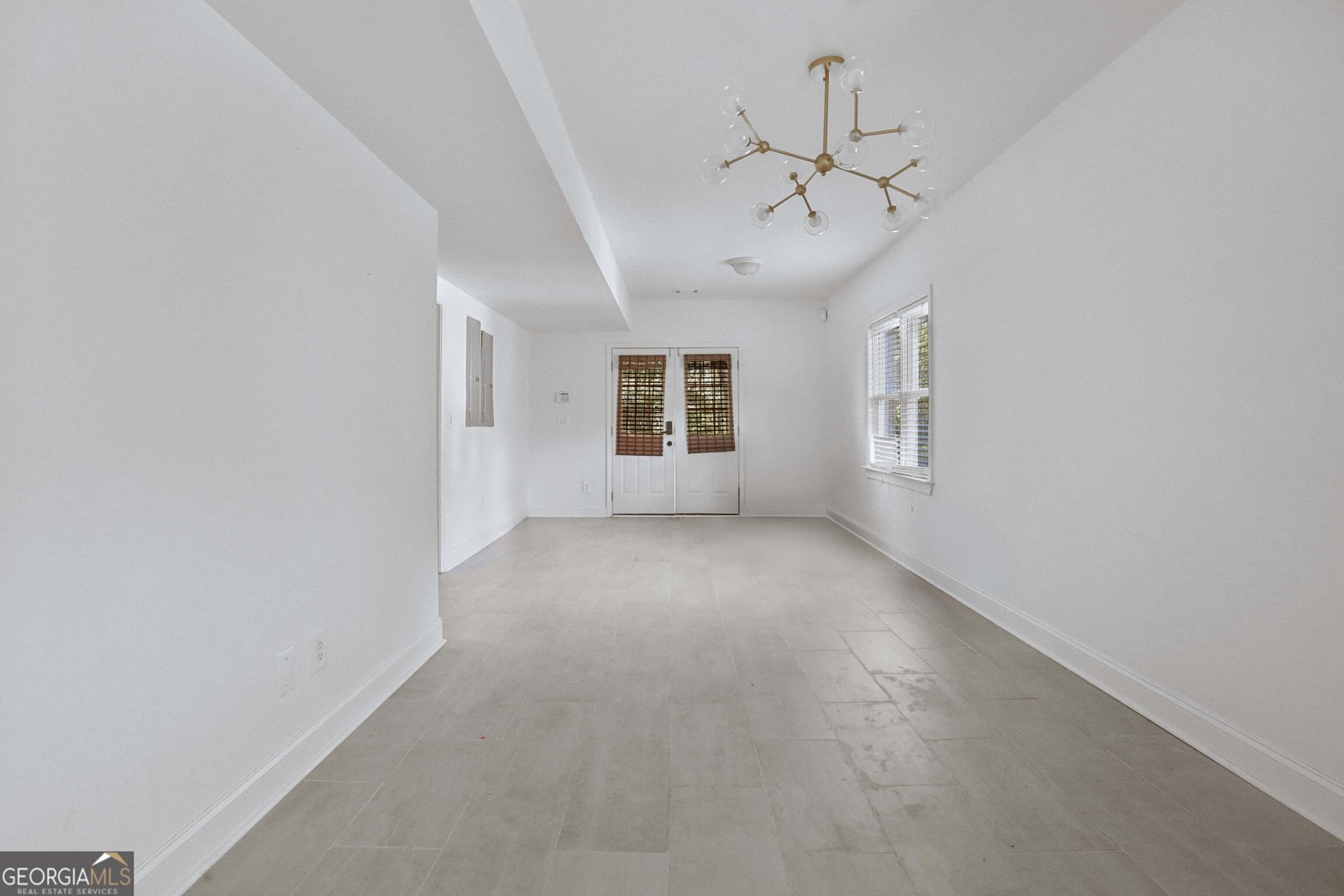 195 Woodcliff Court Suwanee - 40