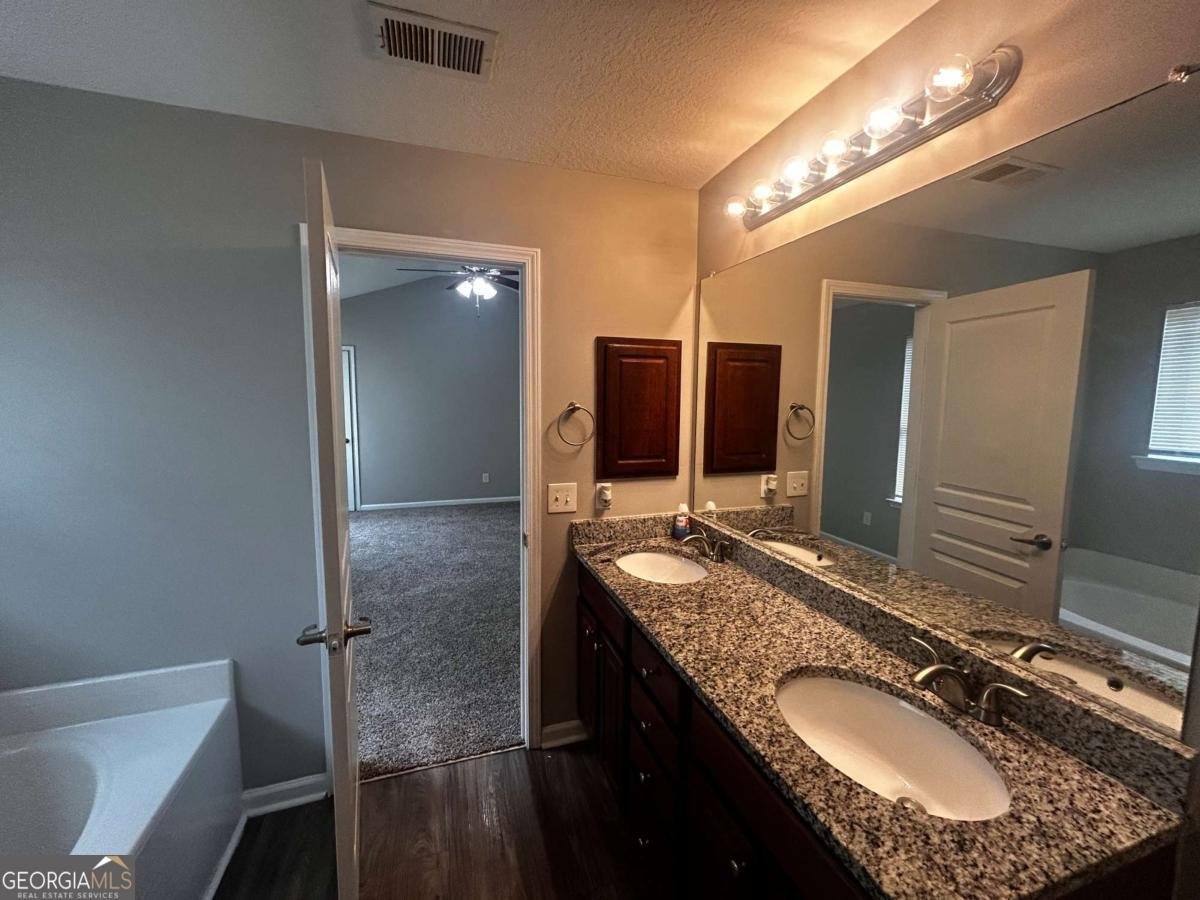 6256 Hickory Lane Circle Union City - 2