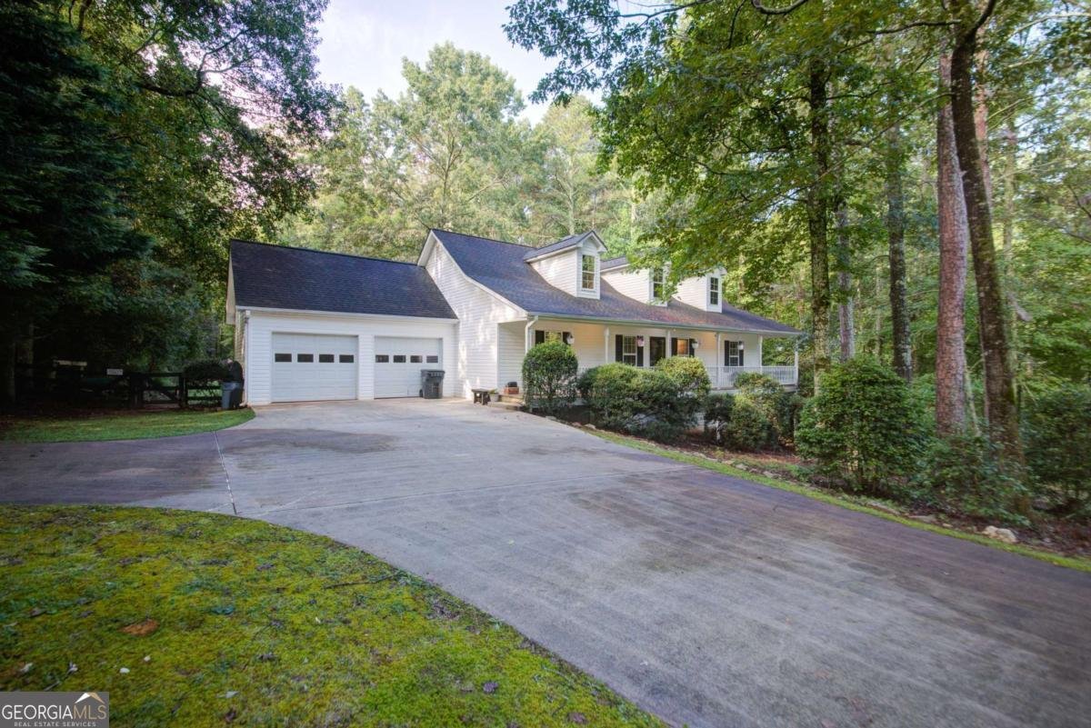 369 Fairfax Court Dawsonville - 1