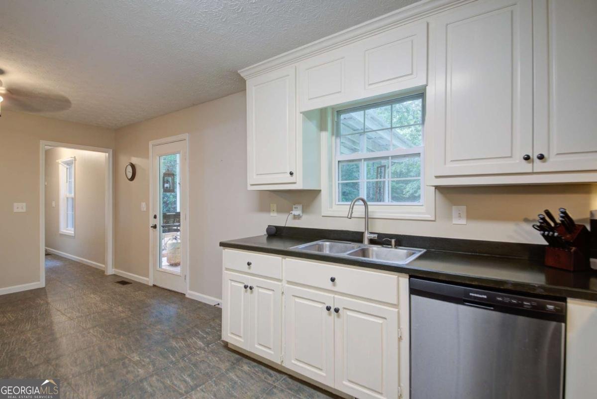 369 Fairfax Court Dawsonville - 5