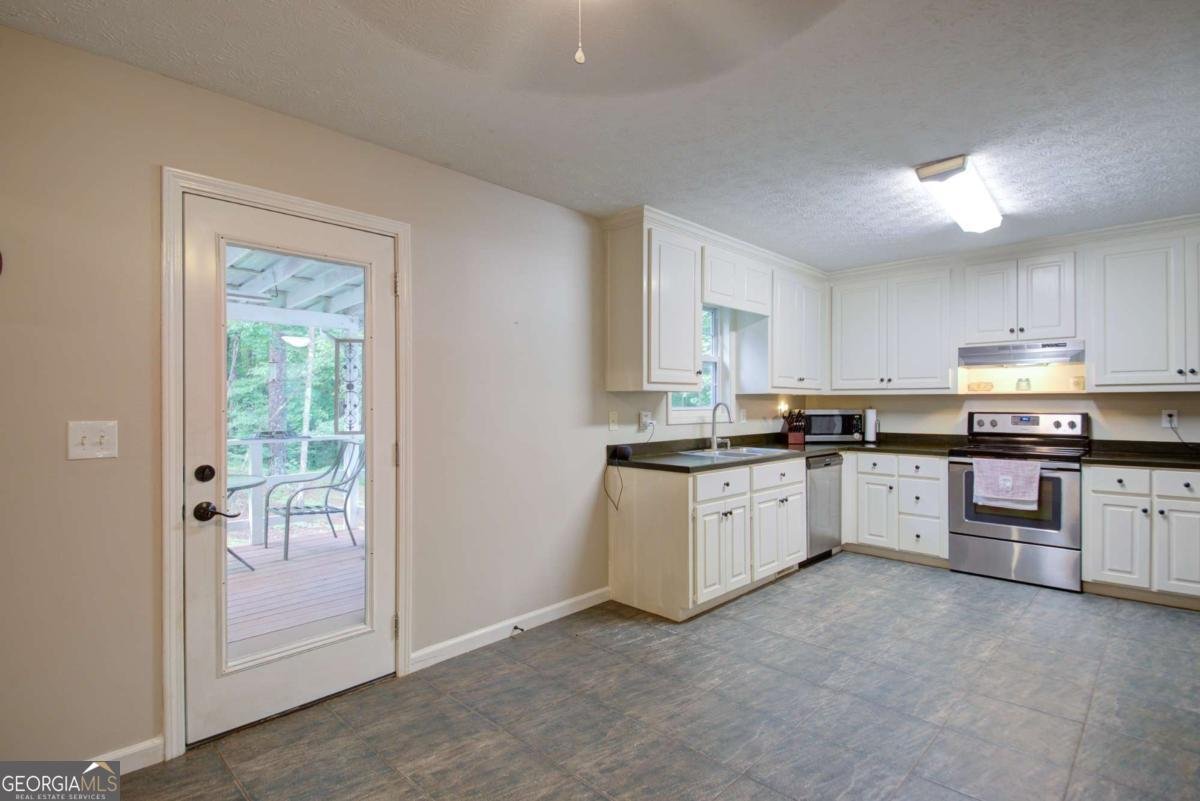 369 Fairfax Court Dawsonville - 6