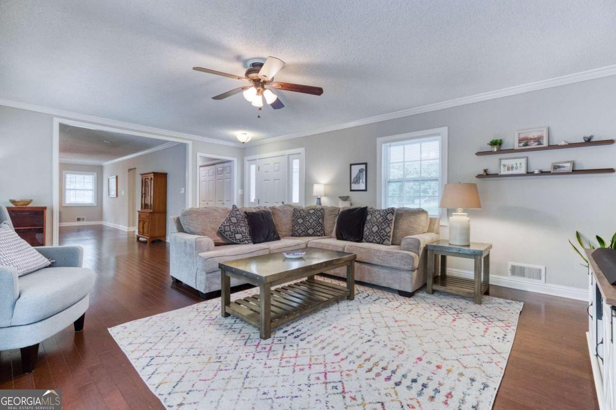284 Rhodes Drive Athens - 11