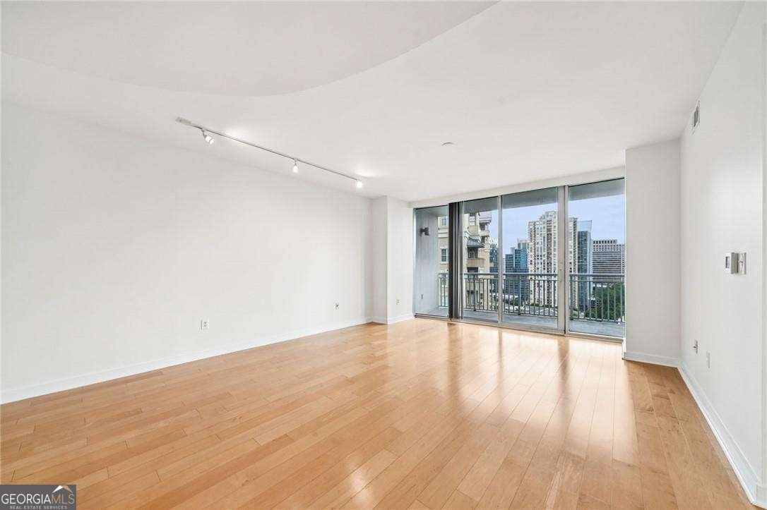 3338 Peachtree Road Atlanta - 3