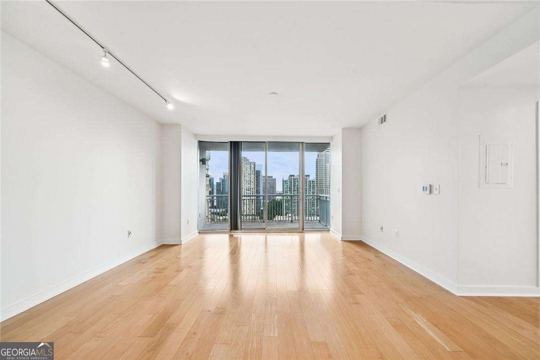 3338 Peachtree Road Atlanta - 4