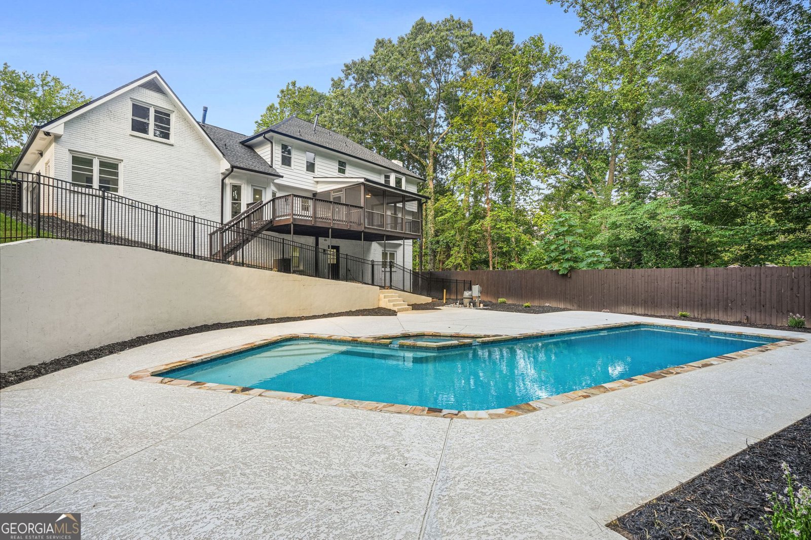 320 Richfield Courts Roswell - 11