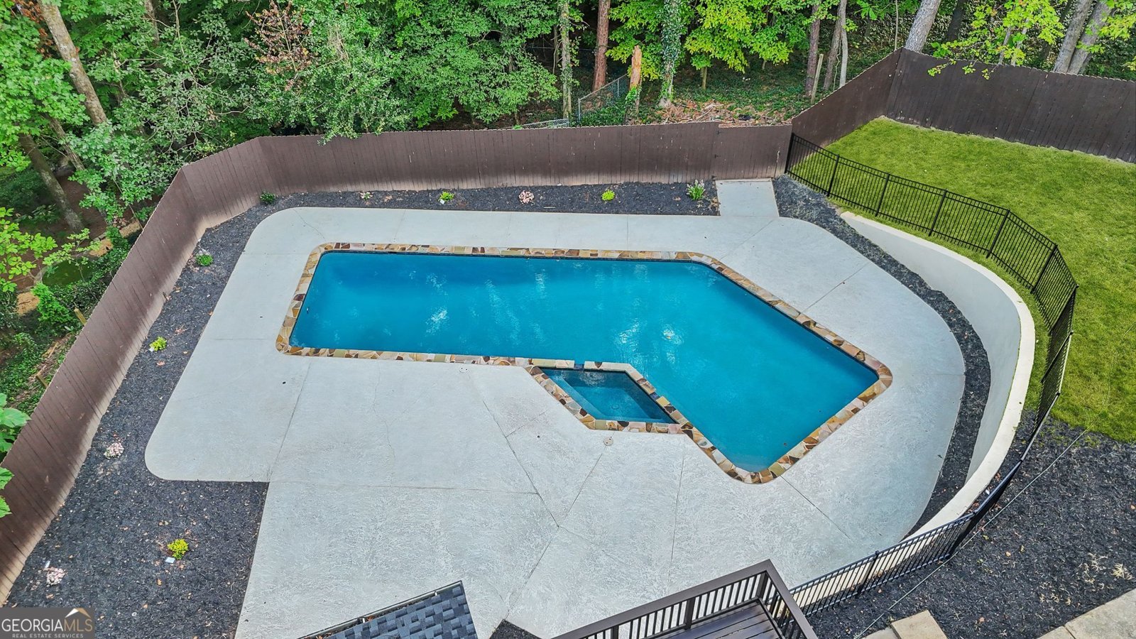 320 Richfield Courts Roswell - 8