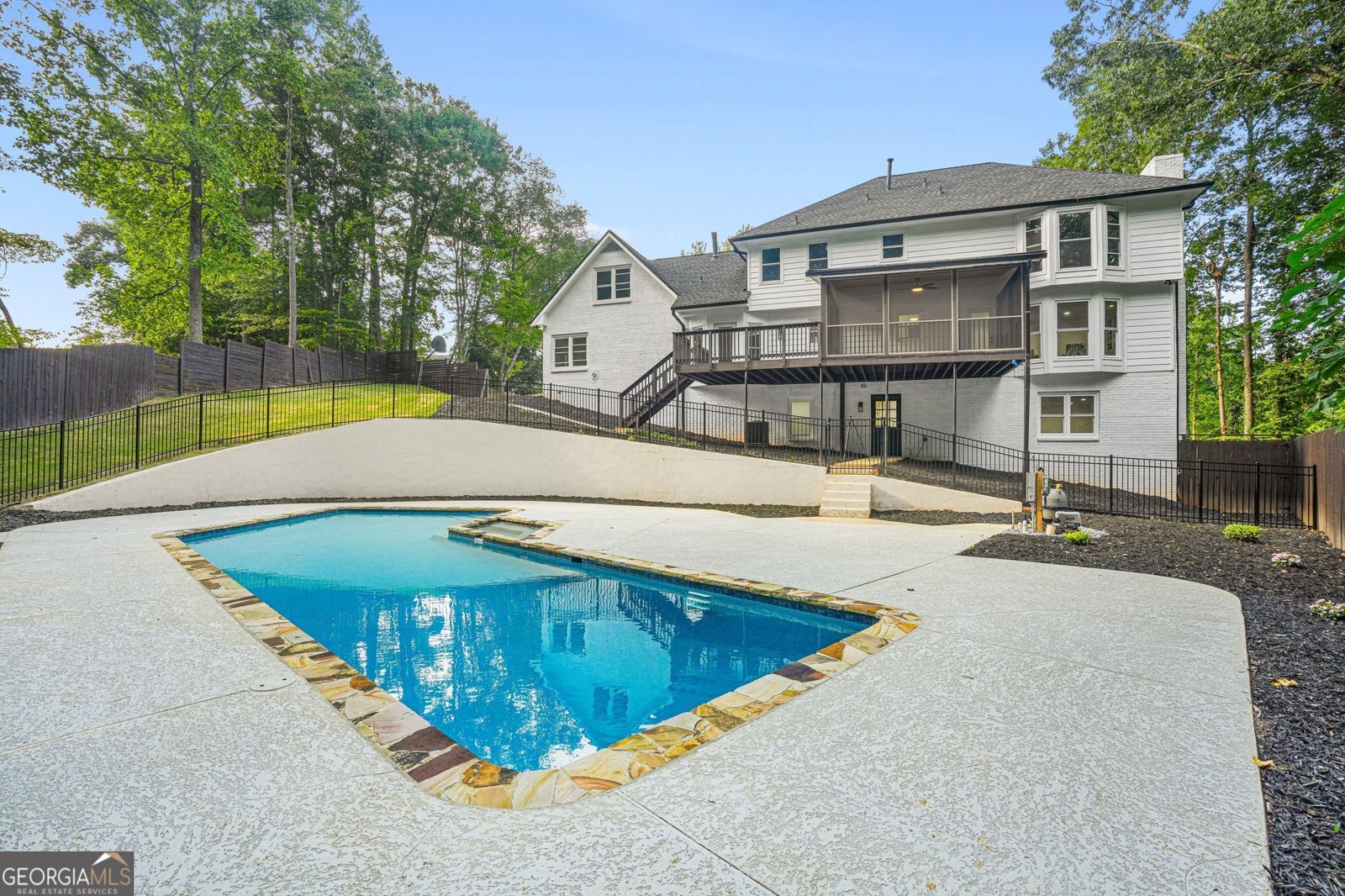 320 Richfield Courts Roswell - 9