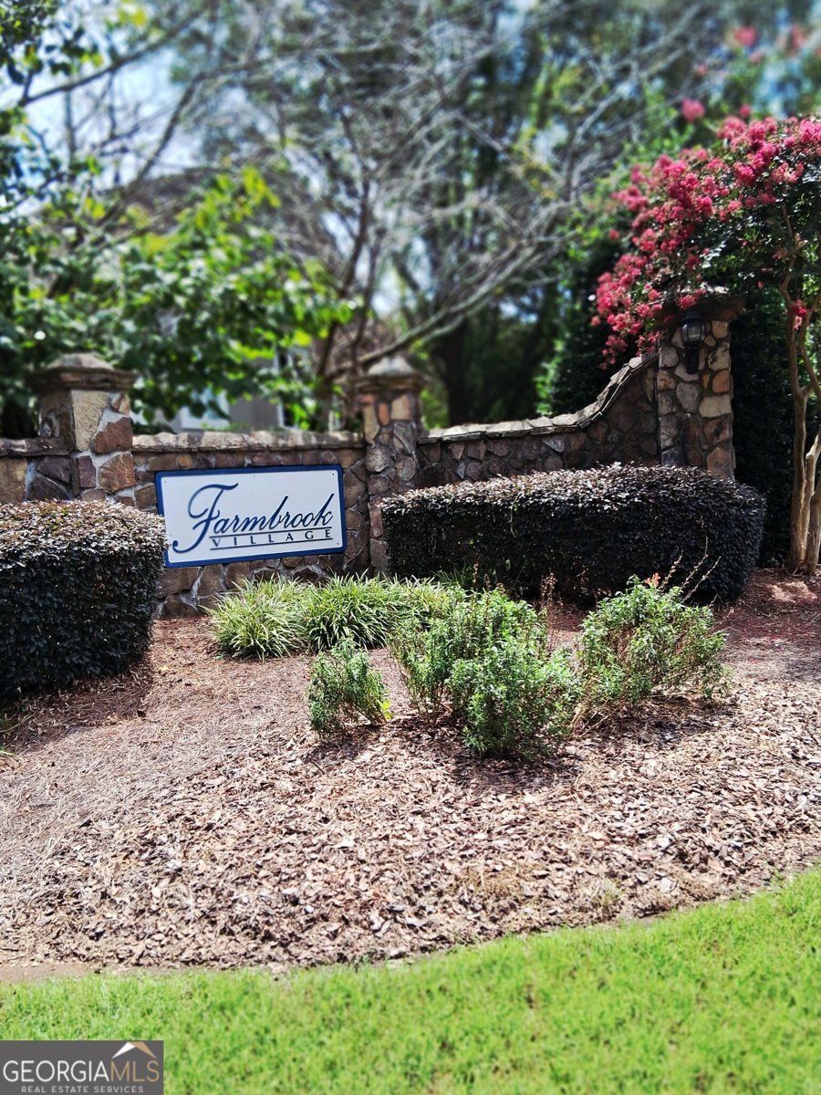559 Farmbrook Trail Kennesaw - 23
