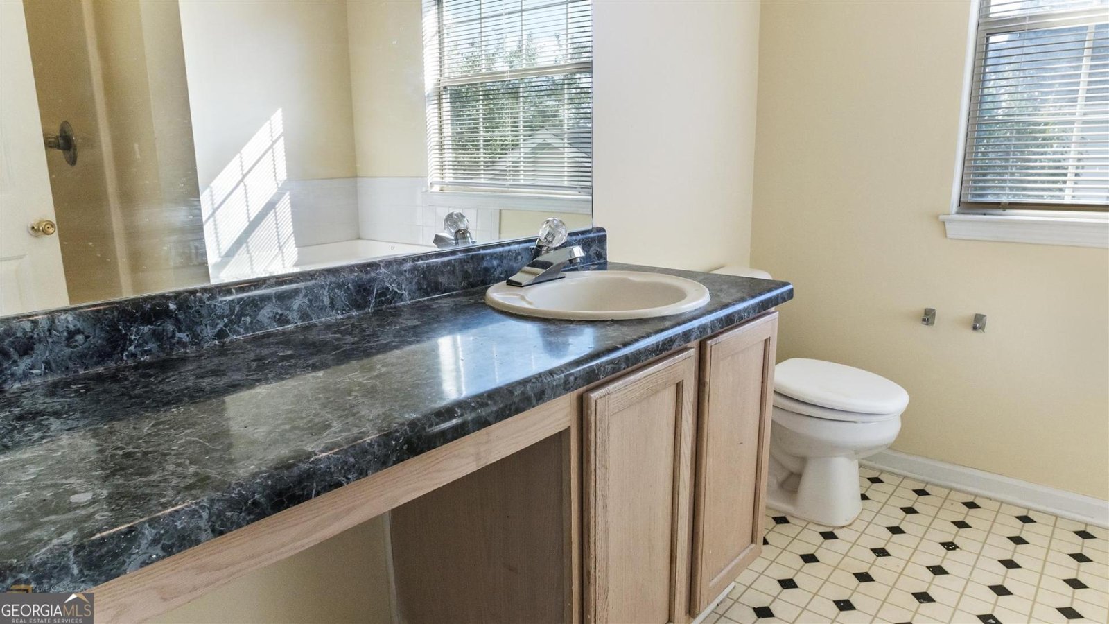 872 Asbury Trail Lithonia - 10
