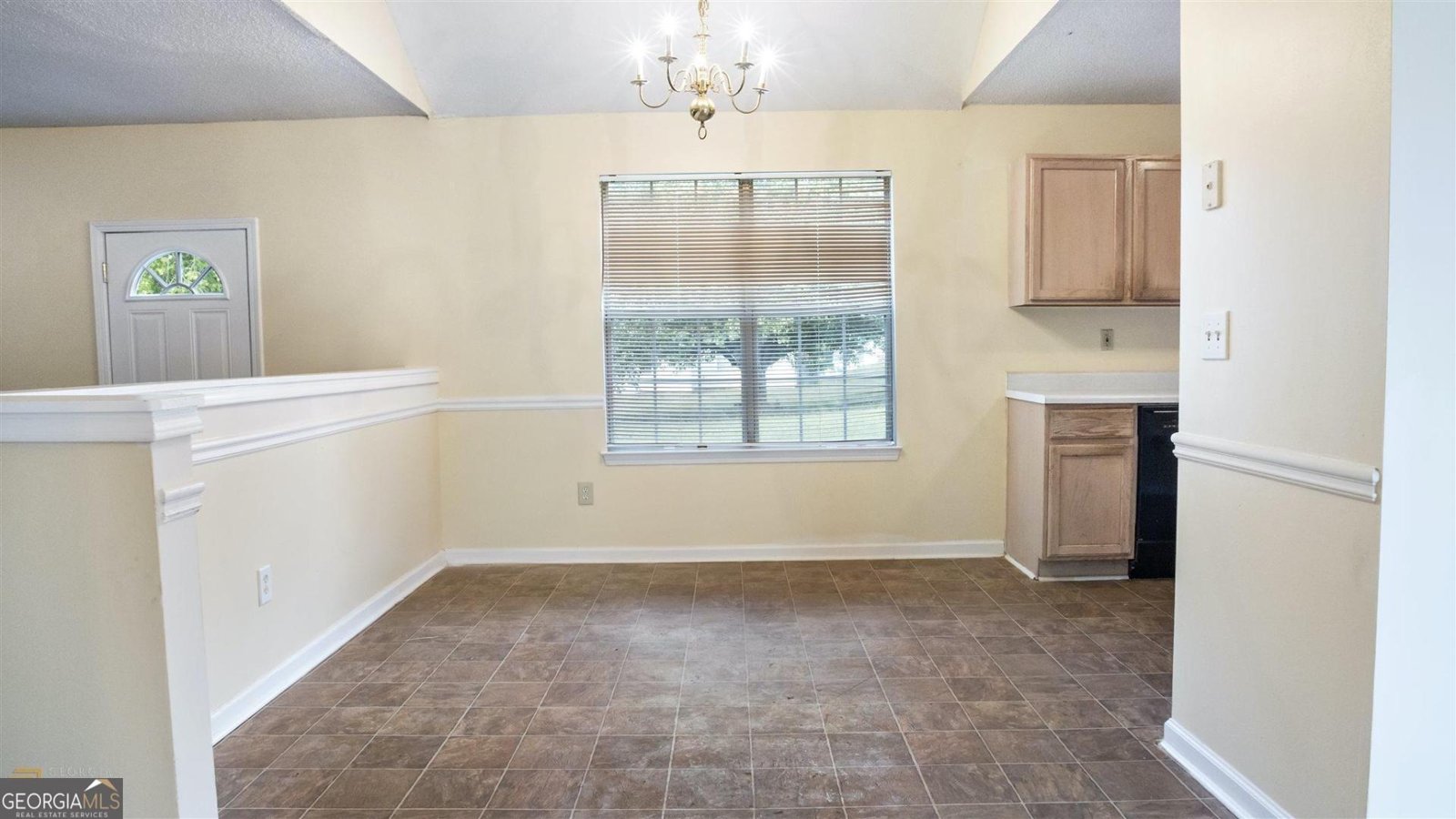 872 Asbury Trail Lithonia - 4
