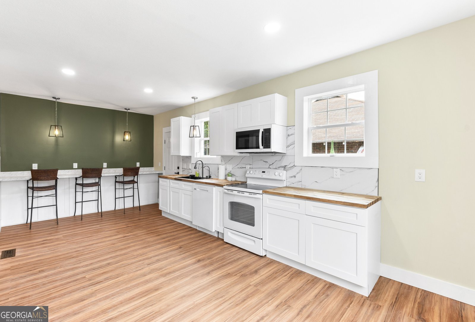 587 Robert Henry Street Macon - 9