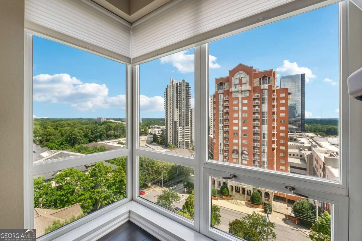 3475 Oak Valley Road Atlanta - 1