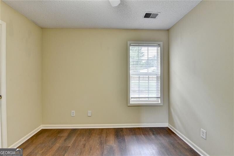 1603 Fort Perry Way Dacula - 32